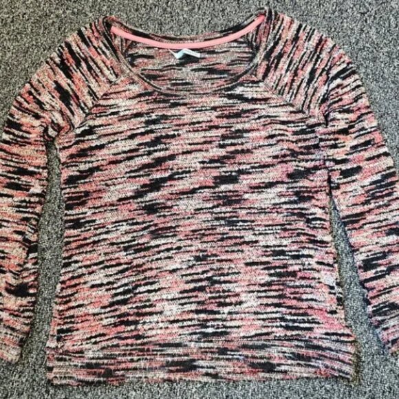 BOGO🎀 BUNDLE OF 2 Maurices Sweaters- Medium - Picture 2 of 8